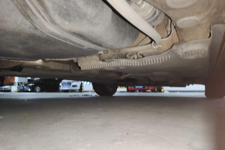 Used Volkswagen Jetta 2013 1.6L Manual Comfort Model Chassis Rear Right