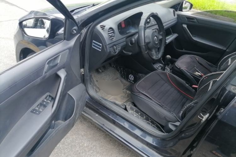 Used Volkswagen Jetta 2013 1.6L Manual Fashion Edition Driver Seat
