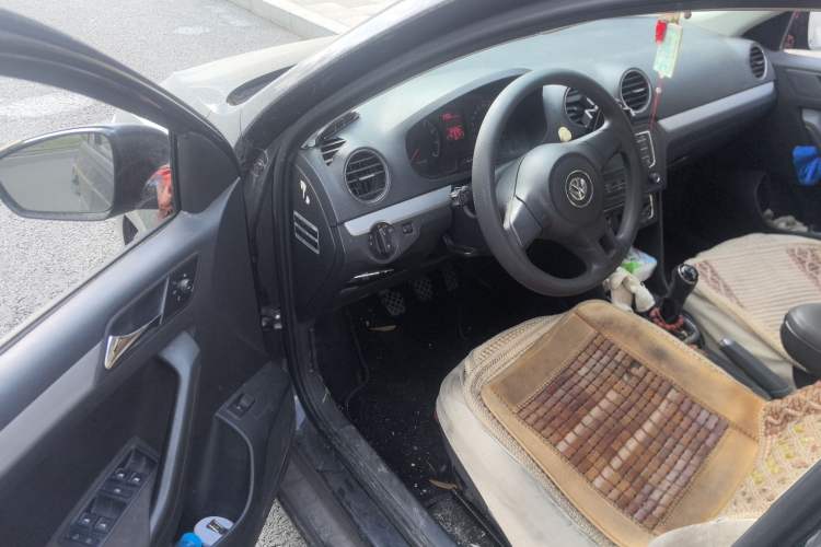 Used Volkswagen Jetta 2013 1.6L Manual Comfort Model Driver Seat