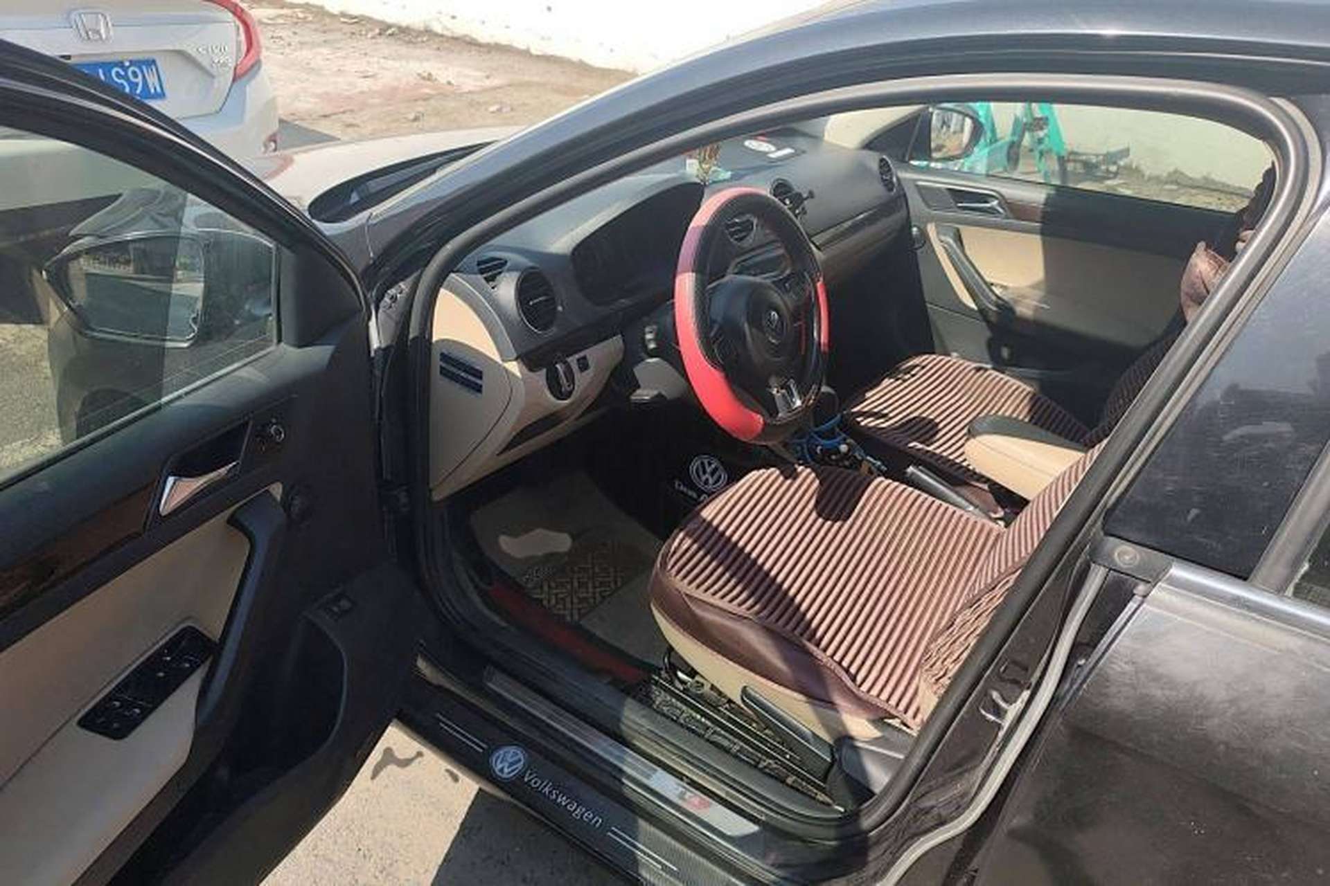 Used Volkswagen Jetta 2013 1.6L Automatic Luxury Model Driver Seat