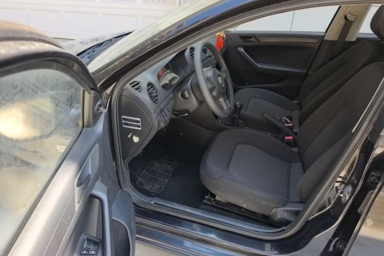 Used Volkswagen Jetta 2013 1.4L Manual Fashion Model Driver Seat