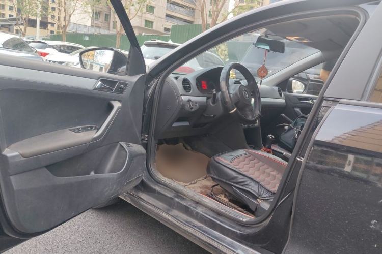 Used Volkswagen Jetta 2013 1.6L Manual Comfort Model Driver Seat