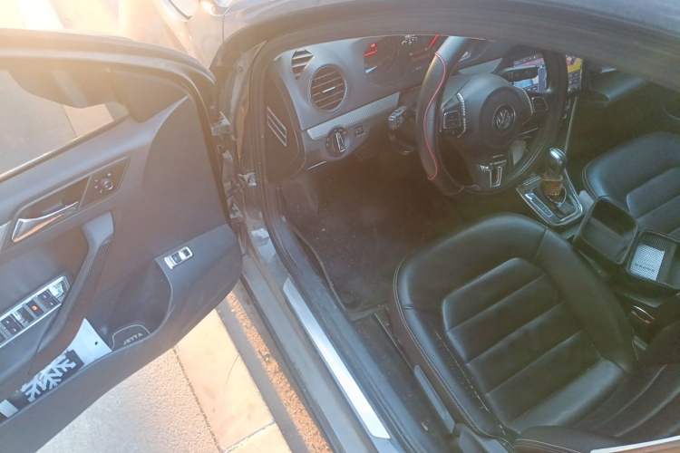 Used Volkswagen Jetta 2013 1.6L Automatic Luxury Model Driver Seat