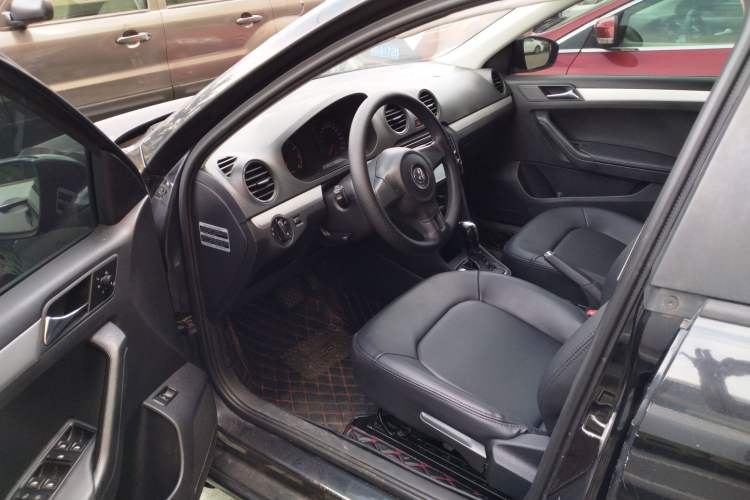 Used Volkswagen Jetta 2013 1.6L Automatic Comfort Model Driver Seat