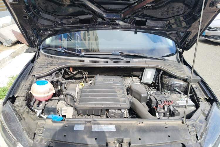Used Volkswagen Jetta 2013 1.4L Manual Comfort Model Engine Bay