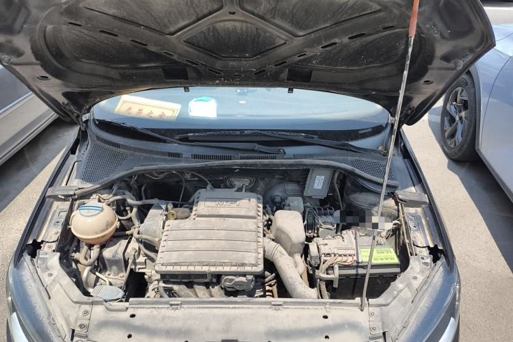 Used Volkswagen Jetta 2013 1.6L Manual Fashion Edition Engine Bay