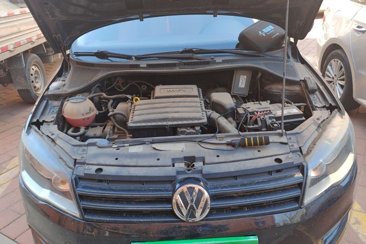 Used Volkswagen Jetta 2013 1.6L Manual Fashion Edition Engine Bay