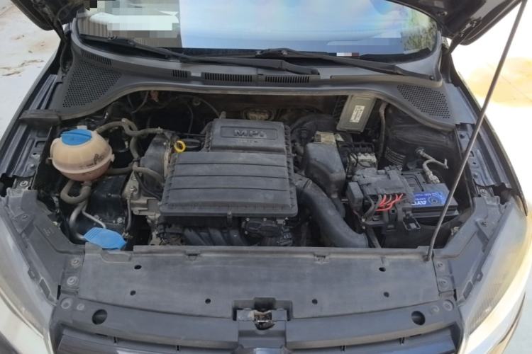 Used Volkswagen Jetta 2013 1.4L Manual Fashion Model Engine Bay
