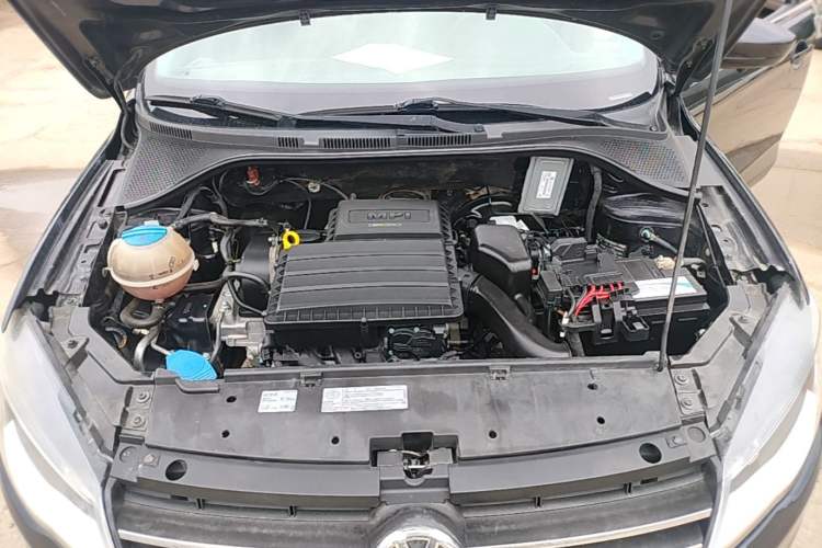Used Volkswagen Jetta 2013 1.6L Manual Comfort Model Engine Bay