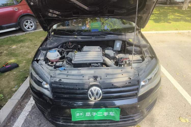 Used Volkswagen Jetta 2013 1.6L Manual Fashion Edition Engine Bay