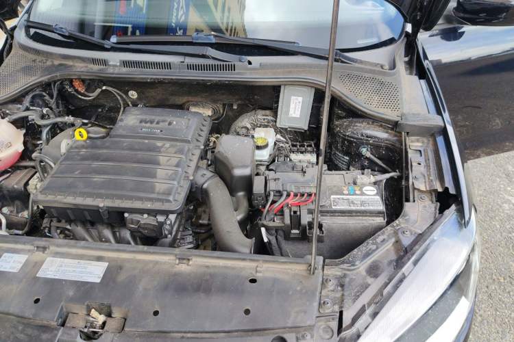 Used Volkswagen Jetta 2013 1.4L Manual Comfort Model Engine Bay Left