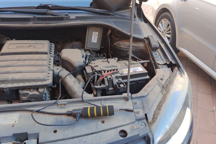 Used Volkswagen Jetta 2013 1.6L Manual Fashion Edition Engine Bay Left