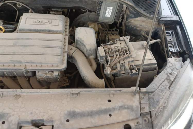 Used Volkswagen Jetta 2013 1.6L Manual Comfort Model Engine Bay Left