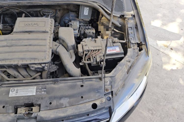 Used Volkswagen Jetta 2013 1.6L Manual Comfort Model Engine Bay Left