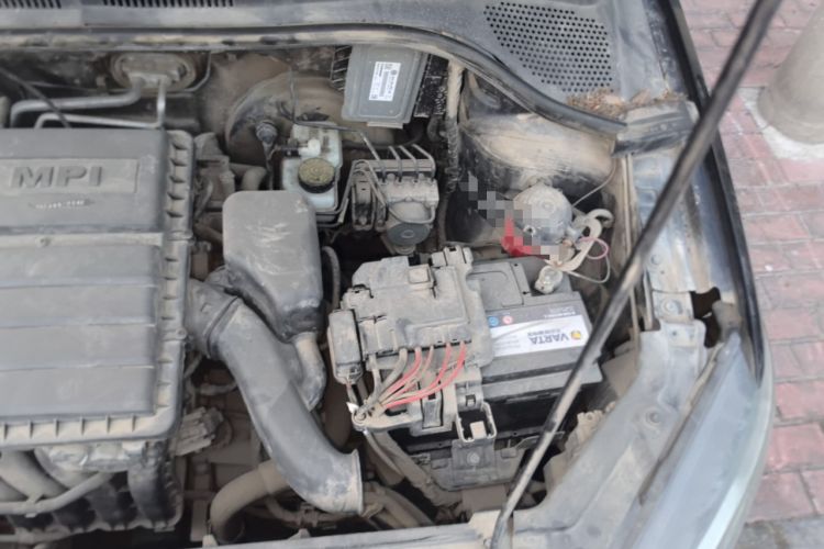 Used Volkswagen Jetta 2013 1.4L Manual Fashion Model Engine Bay Left
