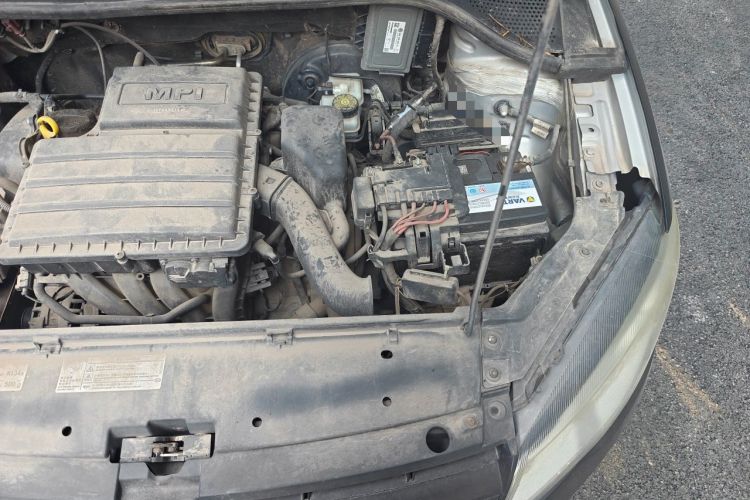 Used Volkswagen Jetta 2013 1.6L Automatic Comfort Model Engine Bay Left