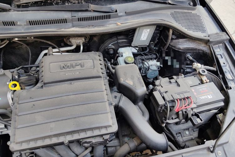 Used Volkswagen Jetta 2013 1.6L Manual Comfort Model Engine Bay Left