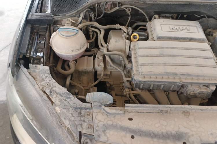 Used Volkswagen Jetta 2013 1.6L Manual Comfort Model Engine Bay Right