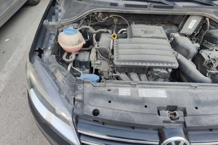 Used Volkswagen Jetta 2013 1.6L Manual Comfort Model Engine Bay Right