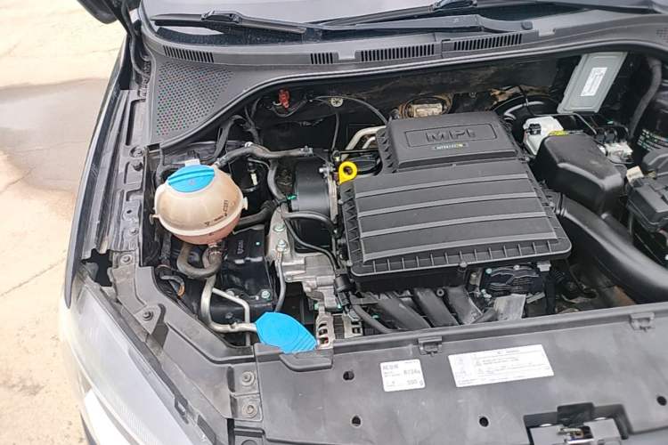 Used Volkswagen Jetta 2013 1.6L Manual Comfort Model Engine Bay Right