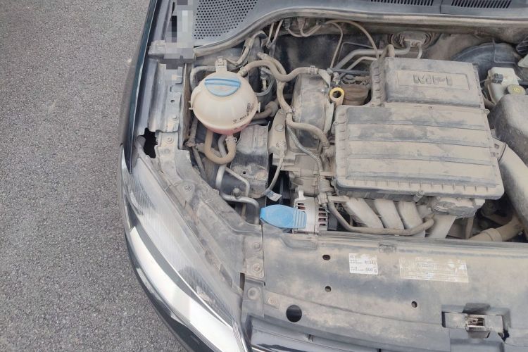 Used Volkswagen Jetta 2013 1.6L Manual Comfort Model Engine Bay Right