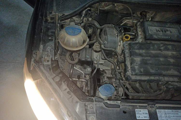 Used Volkswagen Jetta 2013 1.6L Manual Comfort Model Engine Bay Right