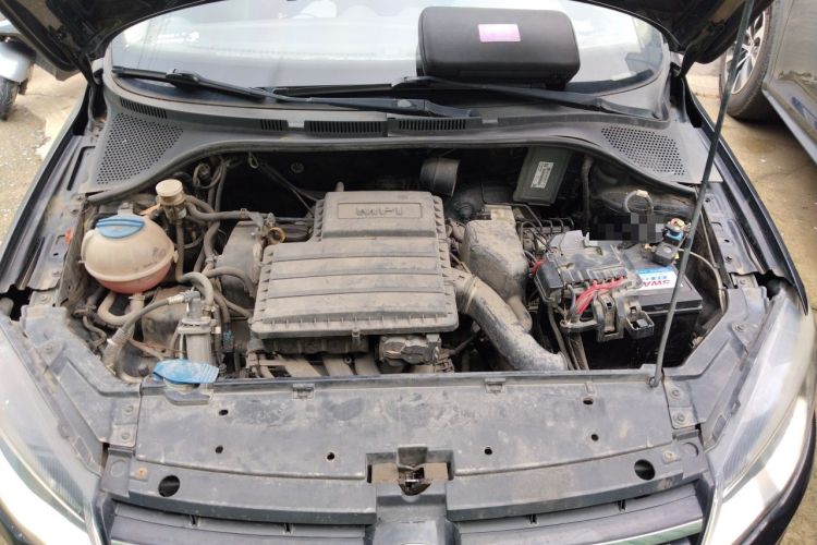 Used Volkswagen Jetta 2013 1.6L Manual Fashion Edition Engine Bay