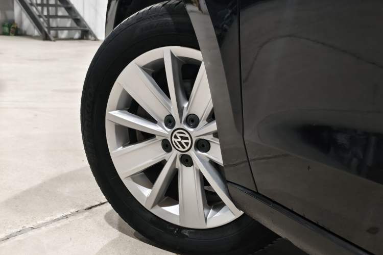 Used Volkswagen Jetta 2013 1.6L Automatic Comfort Model Exterior 4