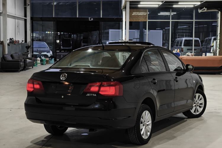 Used Volkswagen Jetta 2013 1.6L Automatic Comfort Model Exterior 6