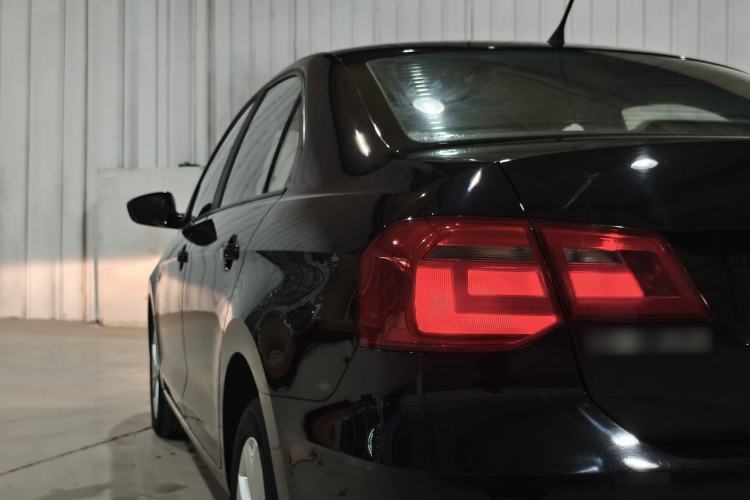 Used Volkswagen Jetta 2013 1.6L Automatic Comfort Model Exterior 9