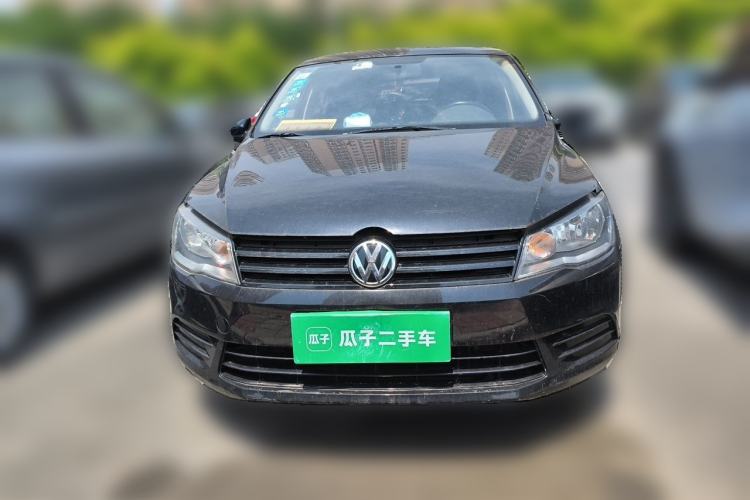 Used Volkswagen Jetta 2013 1.6L Manual Fashion Edition Front