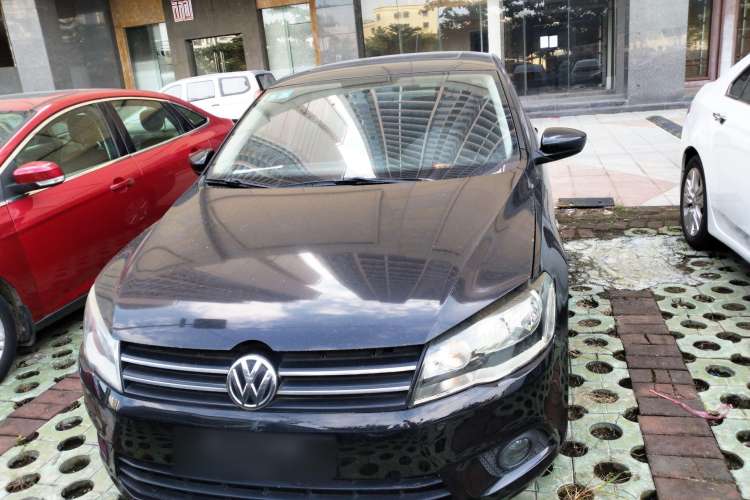 Used Volkswagen Jetta 2013 1.6L Automatic Comfort Model Front