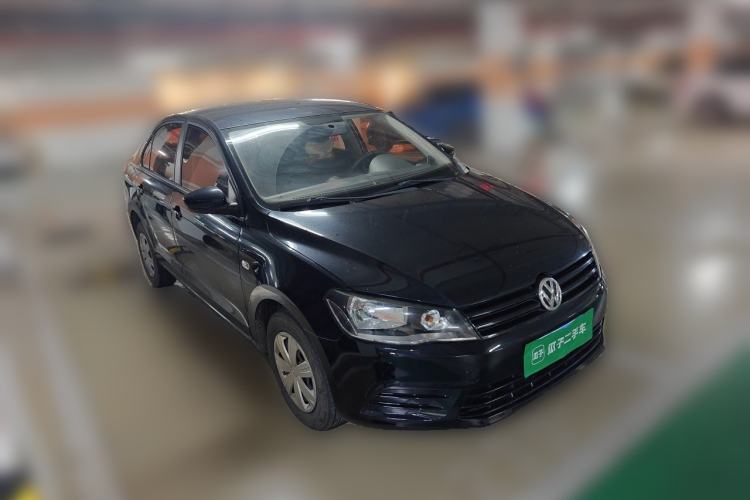 Used Volkswagen Jetta 2013 1.6L Automatic Fashion Model Front Right 45 Deg