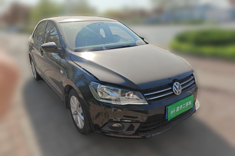 Used Volkswagen Jetta 2013 1.6L Manual Comfort Model Front Right 45 Deg