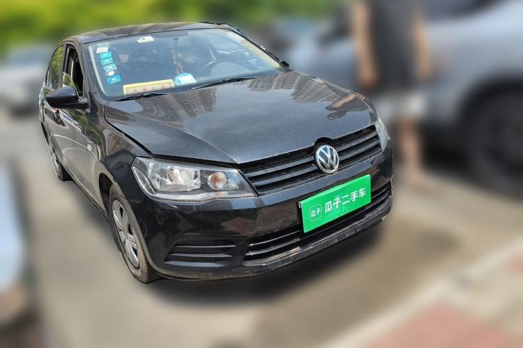 Used Volkswagen Jetta 2013 1.6L Manual Fashion Edition Front Right 45 Deg