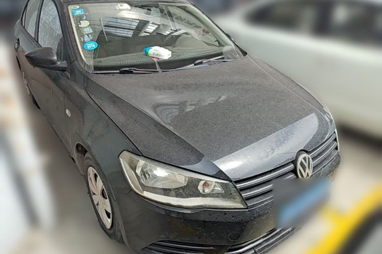Used Volkswagen Jetta 2013 1.4L Manual Fashion Model Front Right 45 Deg