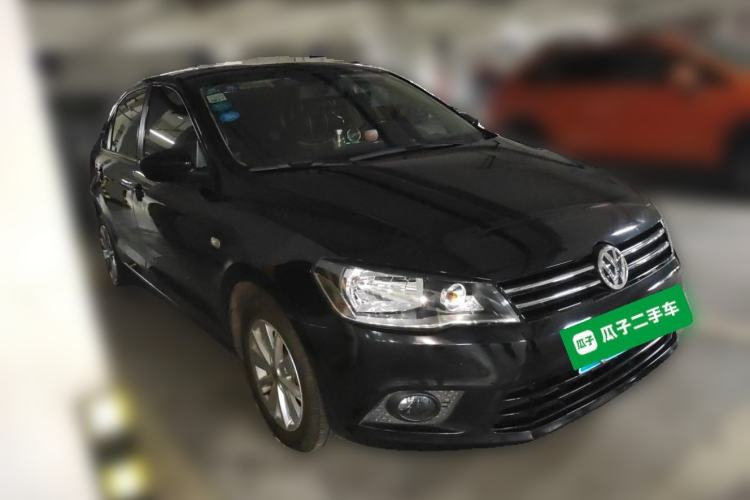 Used Volkswagen Jetta 2013 1.6L Manual Comfort Model Front Right 45 Deg