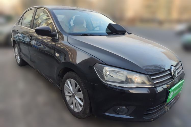 Used Volkswagen Jetta 2013 1.6L Manual Comfort Model Front Right 45 Deg