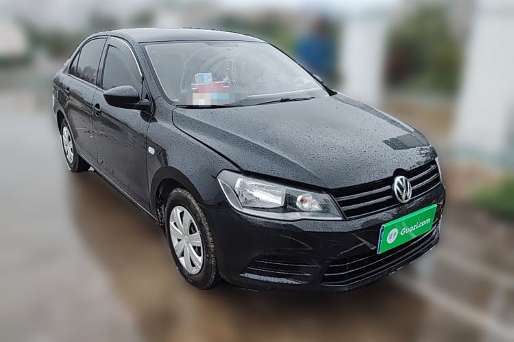 Used Volkswagen Jetta 2013 1.6L Manual Fashion Edition Front Right 45 Deg