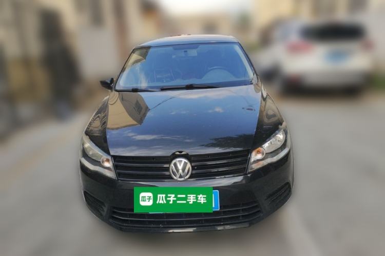 Used Volkswagen Jetta 2013 1.6L Manual Fashion Edition Front