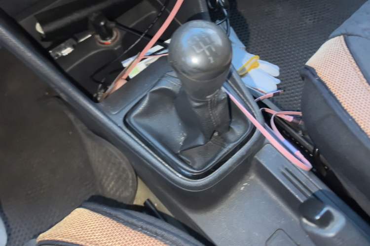 Used Volkswagen Jetta 2013 1.4L Manual Fashion Model Gear Lever