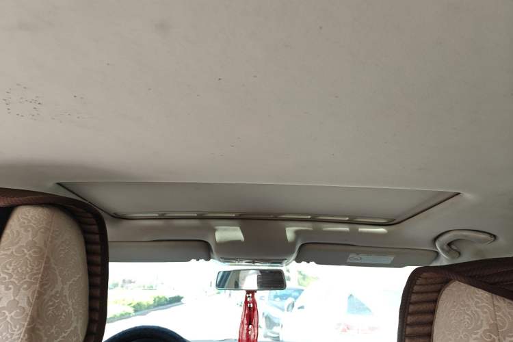 Used Volkswagen Jetta 2013 1.6L Manual Comfort Model Headliner