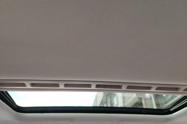 Used Volkswagen Jetta 2013 1.4L Manual Comfort Model Headliner