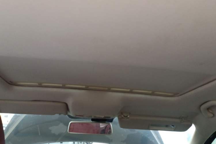 Used Volkswagen Jetta 2013 1.6L Manual Comfort Model Headliner