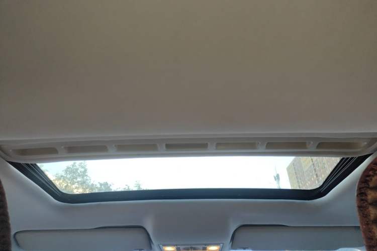 Used Volkswagen Jetta 2013 1.6L Manual Comfort Model Headliner
