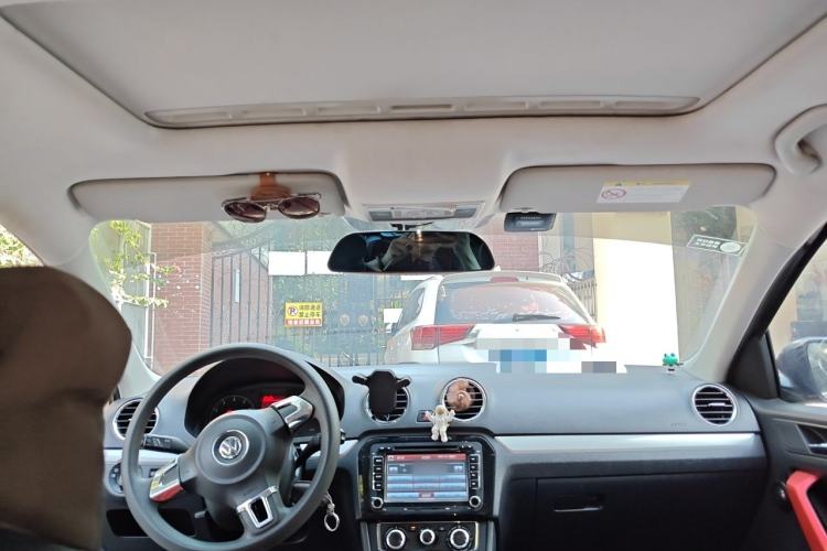 Used Volkswagen Jetta 2013 1.4L Manual Comfort Model Headliner