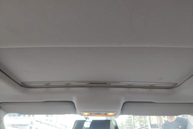 Used Volkswagen Jetta 2013 1.6L Manual Comfort Model Headliner