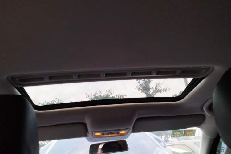 Used Volkswagen Jetta 2013 1.6L Automatic Comfort Model Headliner