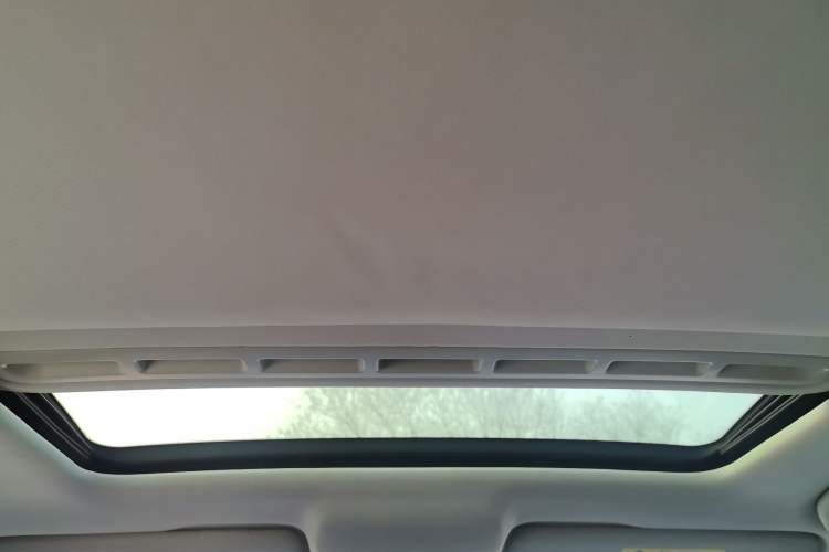 Used Volkswagen Jetta 2013 1.6L Manual Comfort Model Headliner