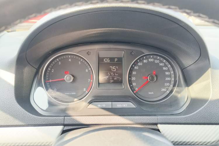Used Volkswagen Jetta 2013 1.6L Automatic Luxury Model Instrument Cluster